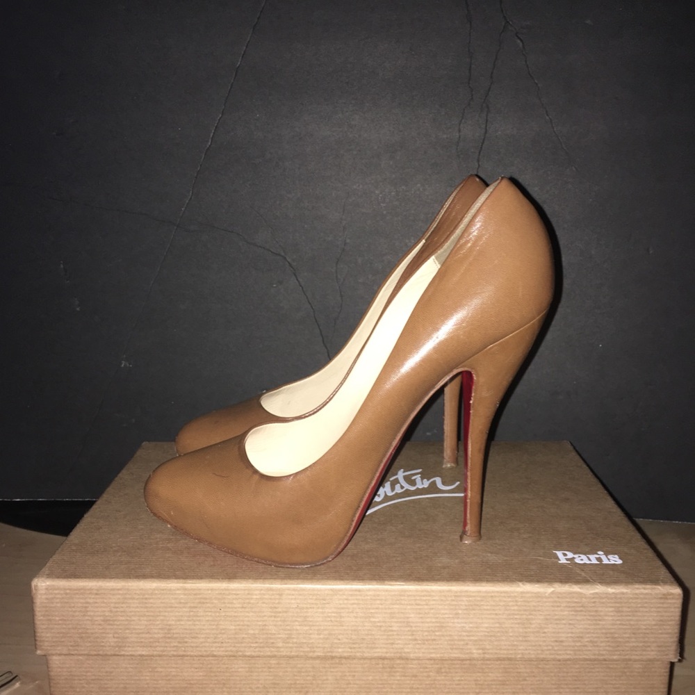 Christian Louboutin Feticha Pump